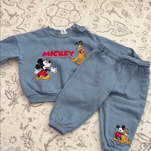 Disney Baby Mickey & Pluto Set